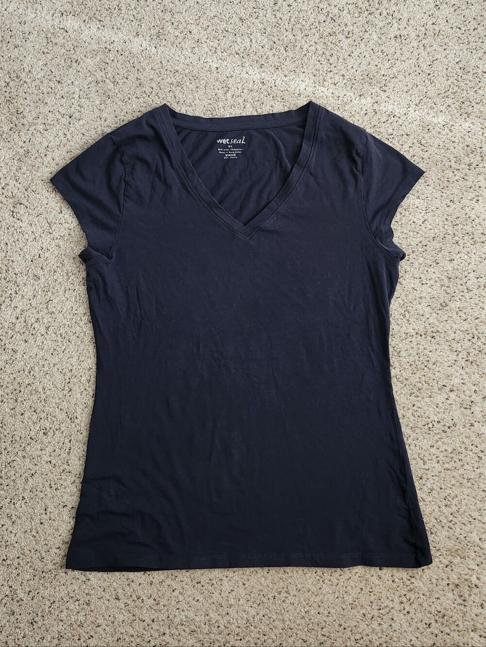 Wet Seal Y2k Basic V-Neck Shirt